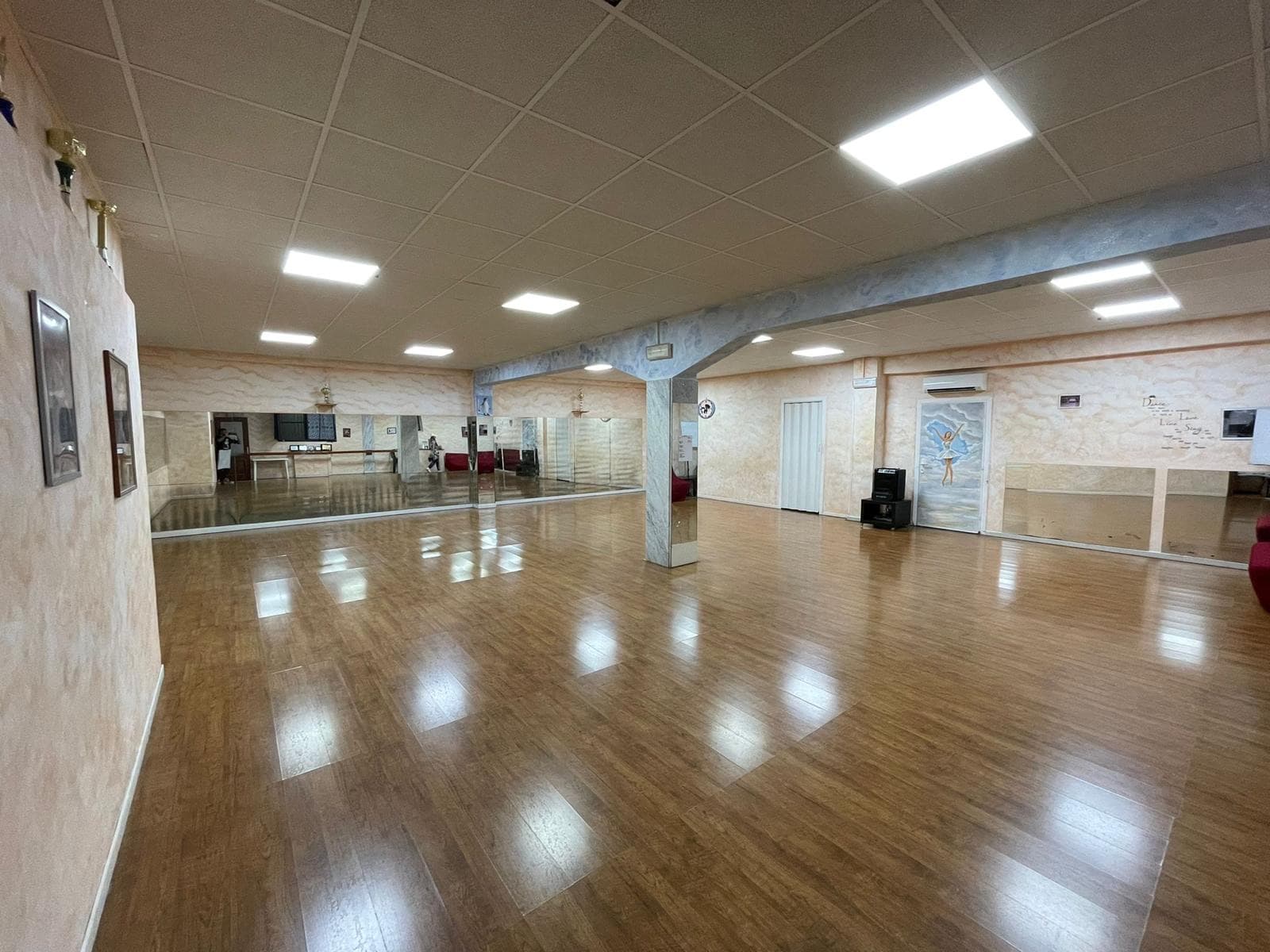 La sala di Emozione Danza a Villanova di Guidonia
